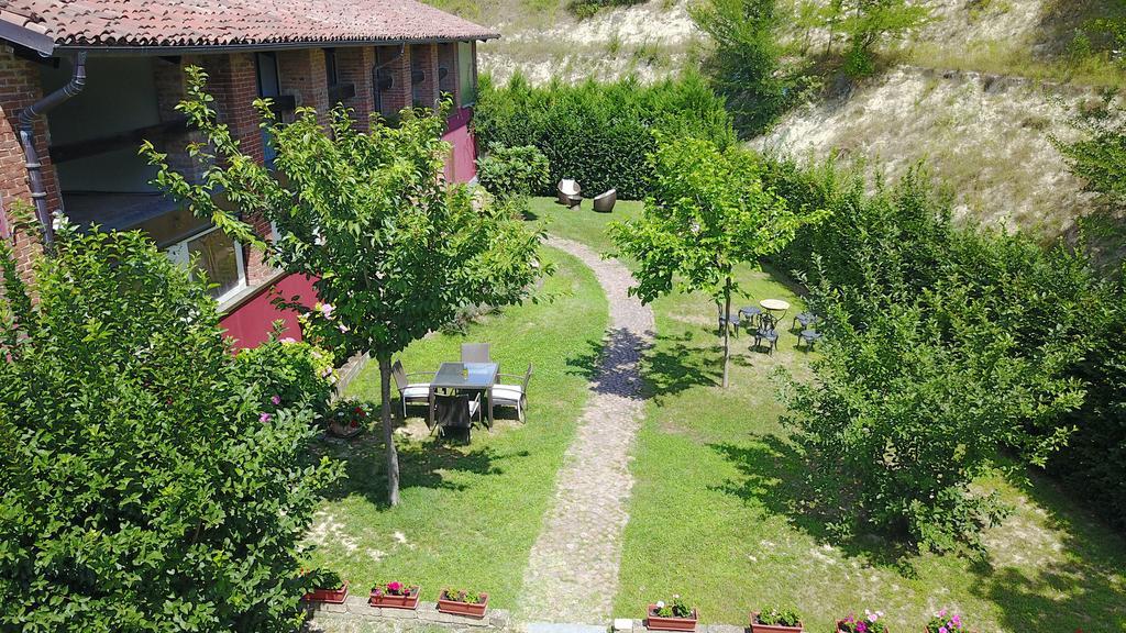 Agriturismo Tenuta Polledro Asti Bagian luar foto