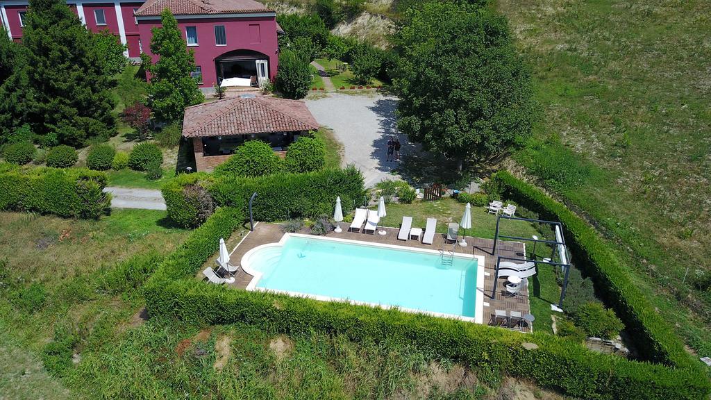 Agriturismo Tenuta Polledro Asti Bagian luar foto
